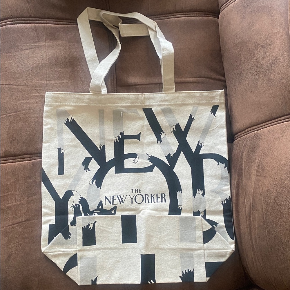 2 The New Yorker Canvas Tote Bags. Both identical. Brand new never used.